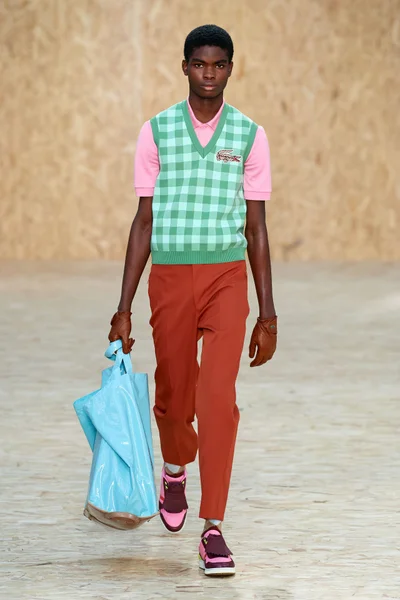 Look 26